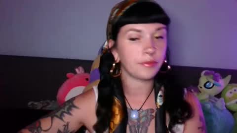 MarcelineAltaria online show from September 15, 2025, 3:28 am