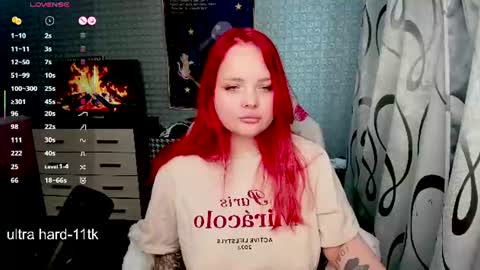 Snapshot of marcelinepeach chatting on June 27, 2026, 12:22 pm Sara online show from June 27, 2026, 12:22 pm