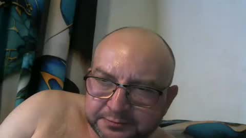 marcinlebda online show from November 3, 2025, 8:54 pm