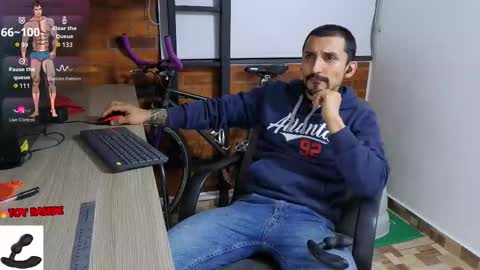 Marck  Independent model  online show from October 5, 2025, 2:54 am