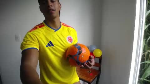 Snapshot of marco_striker chatting on June 11, 2026, 2:37 pm Marco online show from June 11, 2026, 2:37 pm