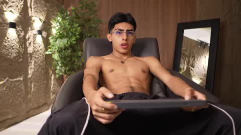 Marco and Ethan online show from April 3, 2026, 10:08 pm