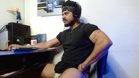 Snapshot of marcus_phoenix chatting on February 17, 2025, 2:20 am Marcus online show from February 17, 2025, 2:20 am