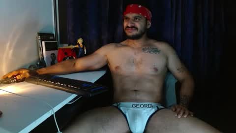 Snapshot of marcus_phoenix chatting on November 14, 2025, 3:38 am Marcus online show from November 14, 2025, 3:38 am