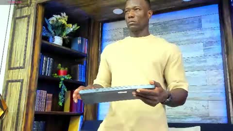 Snapshot of marcusblack_ chatting on July 11, 2026, 11:35 am Marcusssss online show from July 11, 2026, 11:35 am