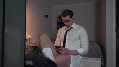 Snapshot of marcusdiamond chatting on April 21, 2026, 5:06 pm Marcus Diamond online show from April 21, 2026, 5:06 pm