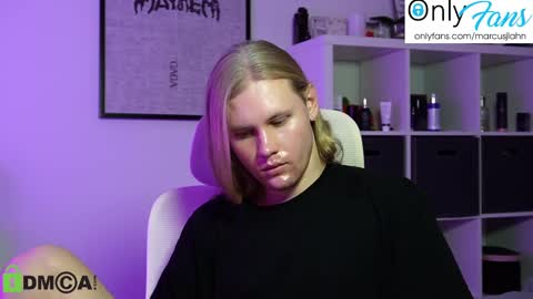 Snapshot of marcusjlahn chatting on September 17, 2025, 1:40 am marcusjlahn online show from September 17, 2025, 1:40 am