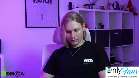 Snapshot of marcusjlahn chatting on October 15, 2025, 11:05 pm marcusjlahn online show from October 15, 2025, 11:05 pm