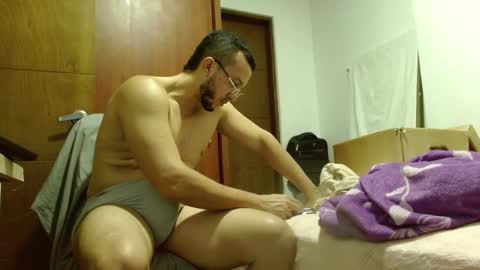   online show from September 18, 2025, 11:07 pm