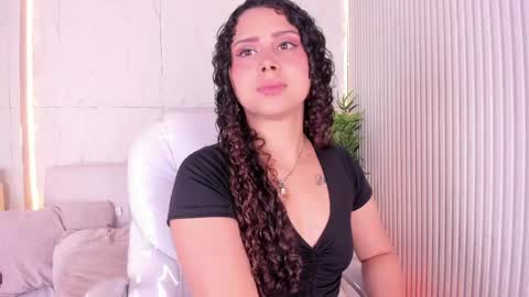 Marelyn online show from April 18, 2026, 11:36 am