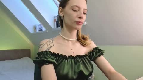  - Alisa online show from September 10, 2025, 6:24 am