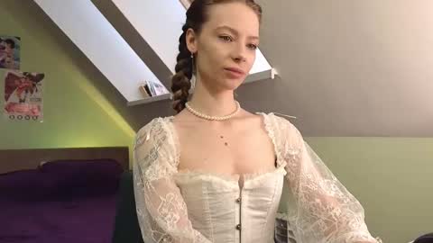  - Alisa online show from October 16, 2025, 6:14 am