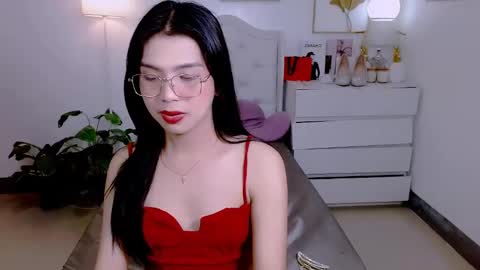 Snapshot of margaret_deluxe chatting on December 20, 2024, 11:43 am MARGARET online show from December 20, 2024, 11:43 am