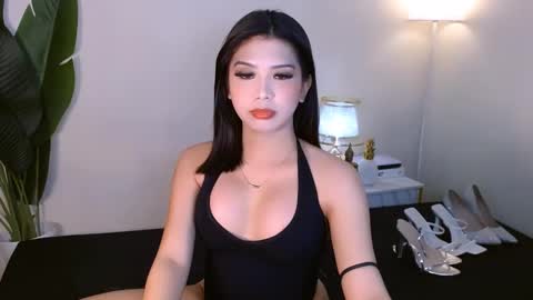 Snapshot of margaret_deluxe chatting on September 18, 2025, 5:26 pm MARGARET online show from September 18, 2025, 5:26 pm