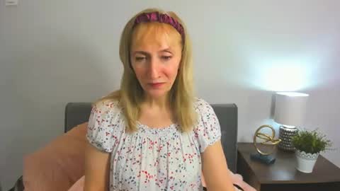 margaretmature online show from February 8, 2025, 6:12 am