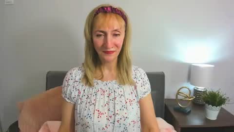 margaretmature online show from February 8, 2025, 9:13 am