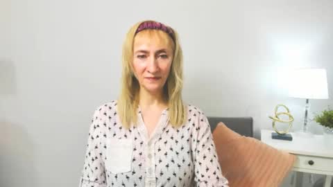 margaretmature online show from February 21, 2025, 4:26 pm