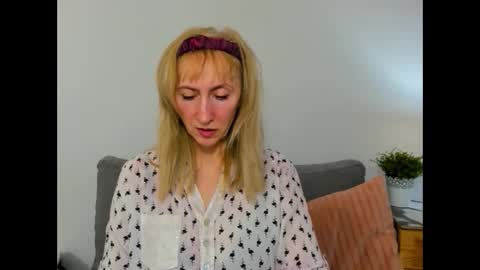 margaretmature online show from March 2, 2025, 11:18 am