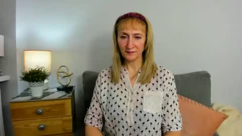 margaretmature online show from March 4, 2025, 7:32 pm