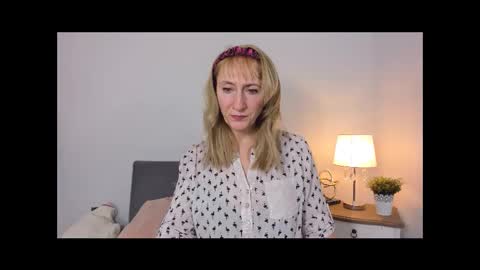 margaretmature online show from March 6, 2025, 4:28 pm