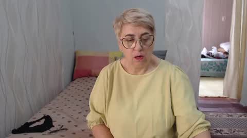 Snapshot of margaretstar chatting on June 24, 2026, 10:14 am MargaretStar online show from June 24, 2026, 10:14 am