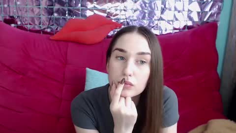 margarettii online show from February 20, 2025, 12:15 pm