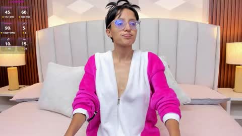 Aitana online show from September 20, 2025, 2:01 am