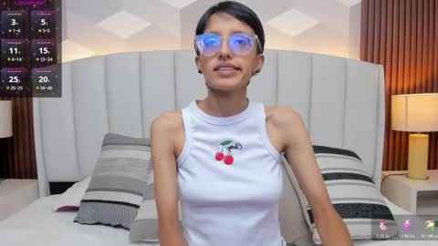 Aitana online show from December 16, 2025, 1:32 am