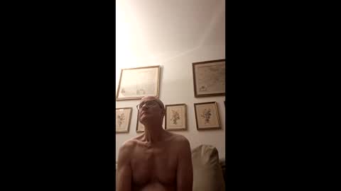marginalie online show from March 31, 2026, 4:02 am