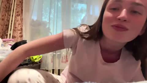Chloe online show from May 23, 2026, 4:33 pm