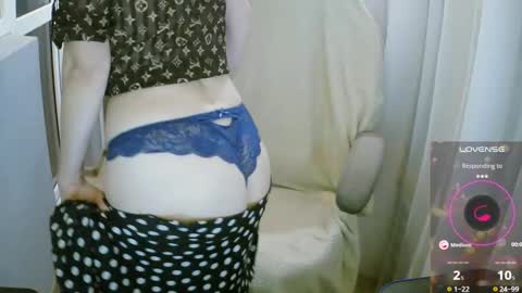 Snapshot of mari399 chatting on October 22, 2025, 10:20 pm Mari online show from October 22, 2025, 10:20 pm