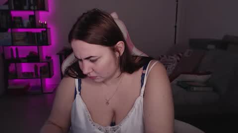 mari moore online show from December 17, 2025, 8:31 am