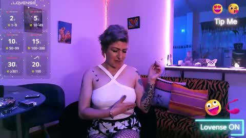 Maria fernanda online show from October 12, 2025, 7:02 pm
