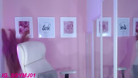 Snapshot of maria_jones chatting on December 19, 2024, 12:12 pm  Instagram soymj01 online show from December 19, 2024, 12:12 pm