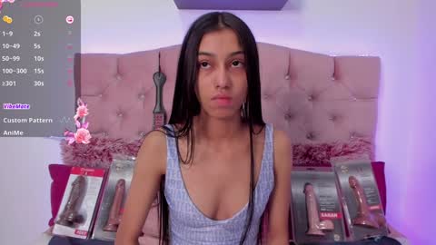 Snapshot of maria_skinny_ chatting on February 7, 2025, 4:14 pm My name is Valentina online show from February 7, 2025, 4:14 pm
