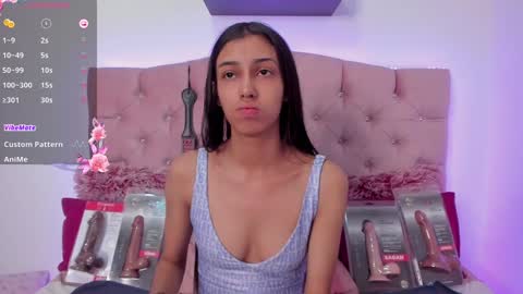 Snapshot of maria_skinny_ chatting on February 7, 2025, 10:20 pm My name is Valentina online show from February 7, 2025, 10:20 pm