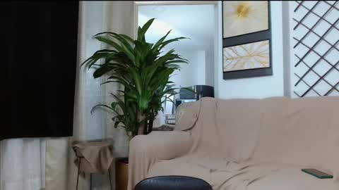 mariaa_antonia1 online show from December 27, 2024, 12:50 am