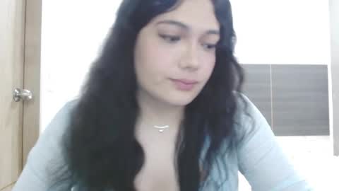 Call me Mara  online show from October 16, 2025, 1:56 pm