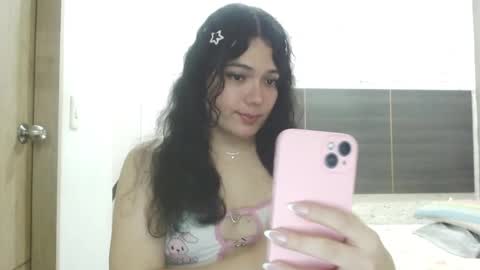 Call me Mara  online show from October 17, 2025, 1:46 pm