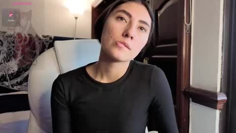 Maria online show from November 26, 2025, 7:48 pm