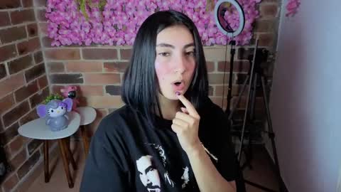 Snapshot of mariagh_ chatting on April 24, 2026, 7:16 pm Maria online show from April 24, 2026, 7:16 pm