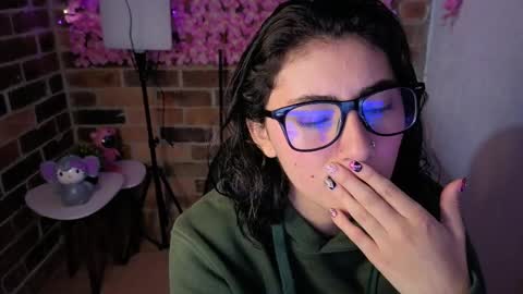 Snapshot of mariagh_ chatting on April 28, 2026, 9:58 am Maria online show from April 28, 2026, 9:58 am