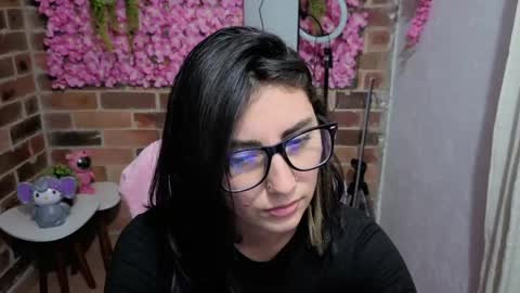 Snapshot of mariagh_ chatting on April 30, 2026, 11:42 pm Maria online show from April 30, 2026, 11:42 pm