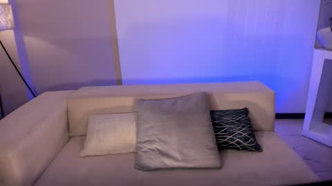 MARIA HERRERA  online show from February 22, 2026, 5:22 pm