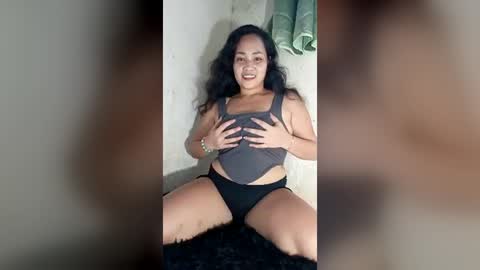 marialuzhot143 online show from June 13, 2026, 10:02 am
