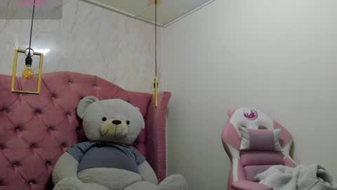   online show from February 1, 2025, 6:29 pm