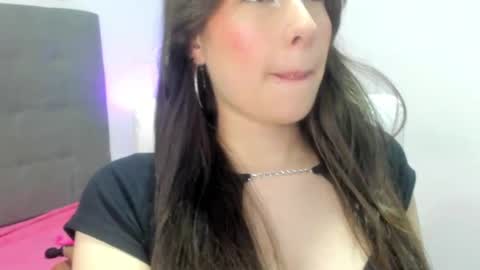 Snapshot of mariam_scott18 chatting on May 15, 2026, 11:17 am Mariam online show from May 15, 2026, 11:17 am
