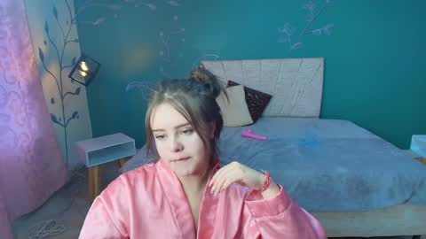 Snapshot of mariamcute_ chatting on March 3, 2025, 10:52 pm M A R I A N A online show from March 3, 2025, 10:52 pm