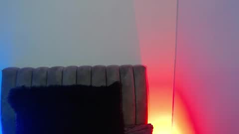 Marian online show from December 4, 2025, 2:21 am