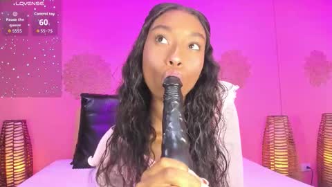 Marian Reynolds online show from October 25, 2025, 12:02 pm